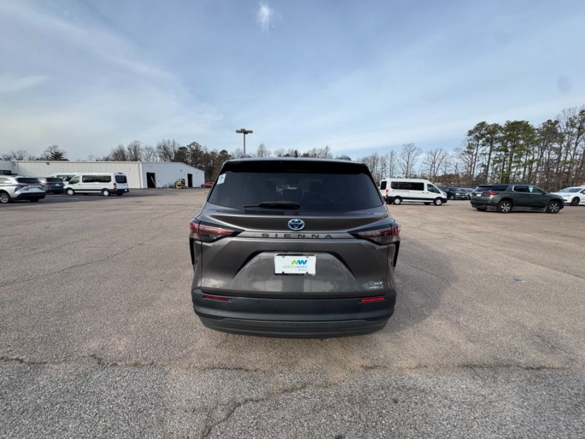 2023 TOYOTA SIENNA - Image 6