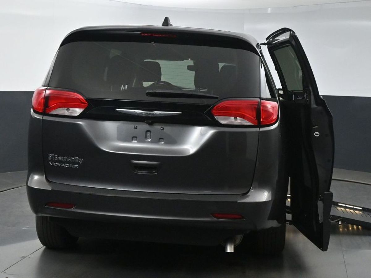 2023 CHRYSLER VOYAGER - Image 6