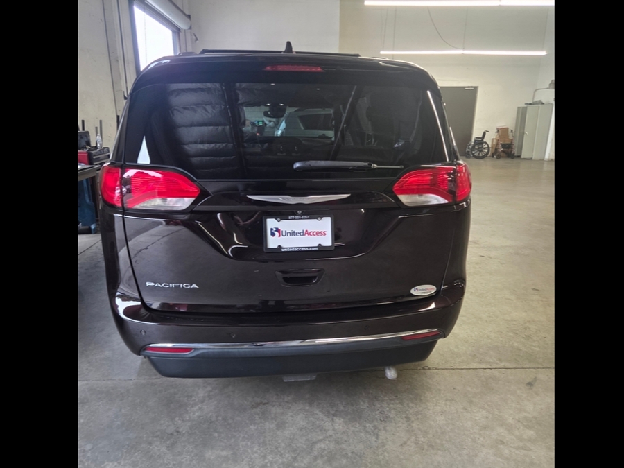 Used 2017 Chrysler Pacifica Touring L - VMI Side Entry In Floor Automatic Ramp