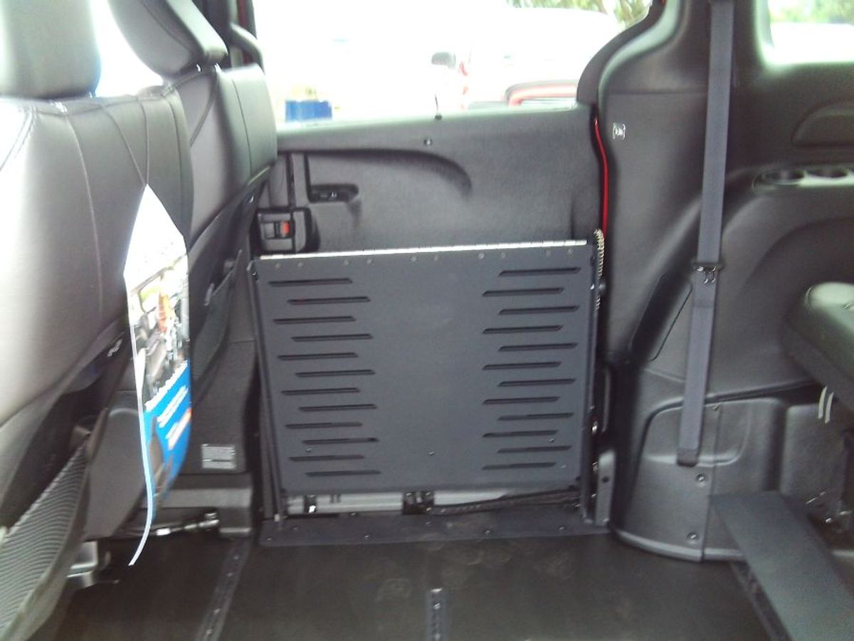 2025 CHRYSLER PACIFICA - Image 19