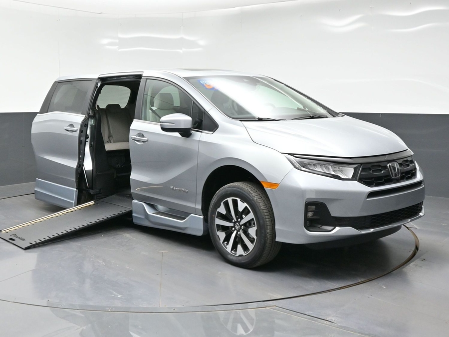 New 2026 Honda Odyssey EX-L - BraunAbility Side Entry In Floor Automatic Ramp