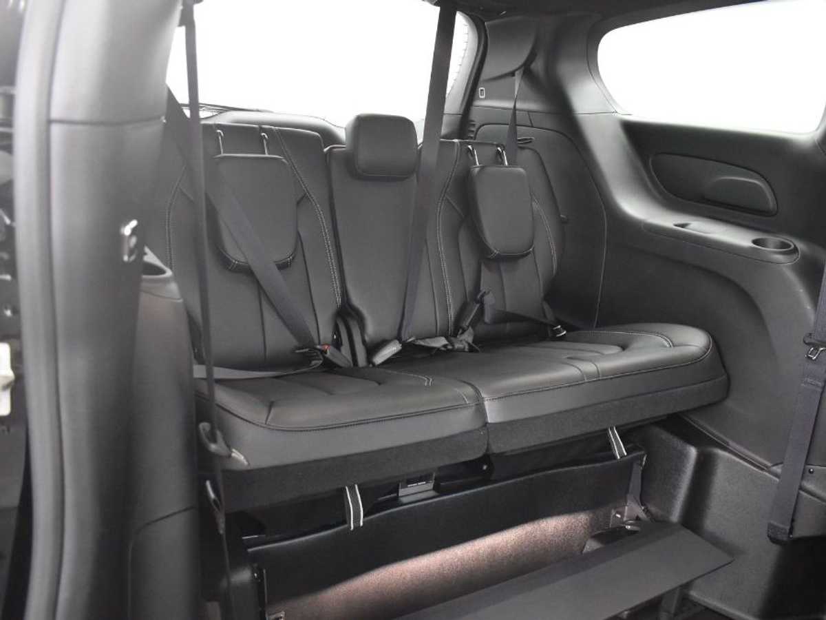2025 CHRYSLER PACIFICA - Image 10
