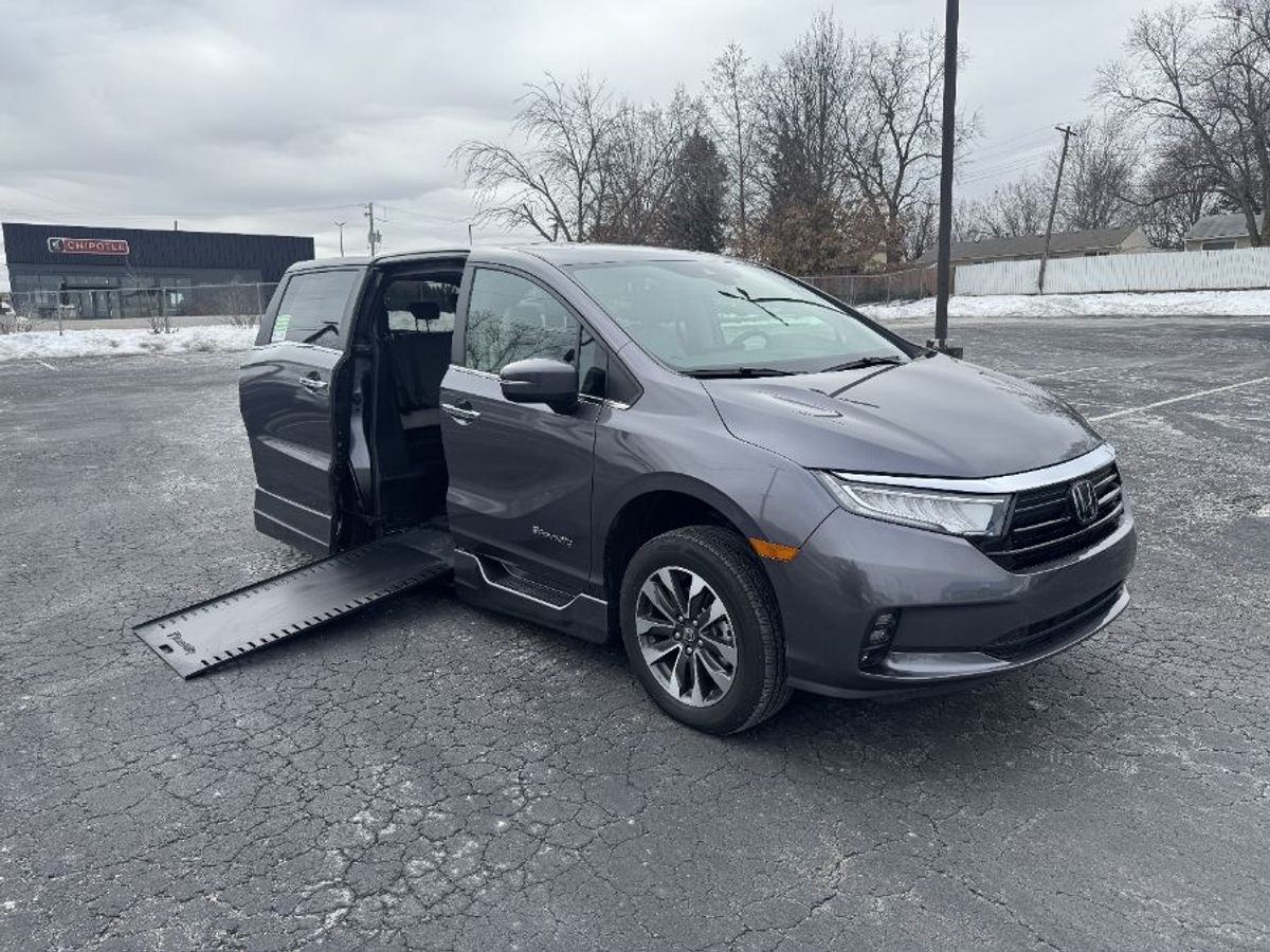 2024 HONDA ODYSSEY - Image 1