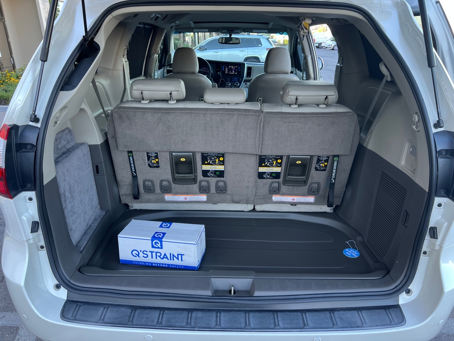 Used 2015 Toyota Sienna XLE Premium - VMI Side Entry Entry In Floor Automatic Ramp