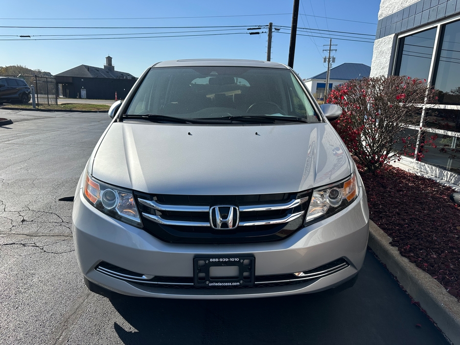 Used 2015 Honda Odyssey EX-L - VMI Side Entry Entry In Floor Automatic Ramp