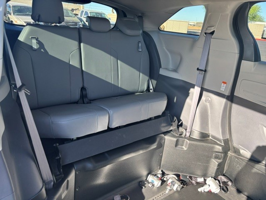 Used 2021 Toyota Sienna Hybrid XLE - BraunAbility Side Entry Fold Out Automatic Ramp