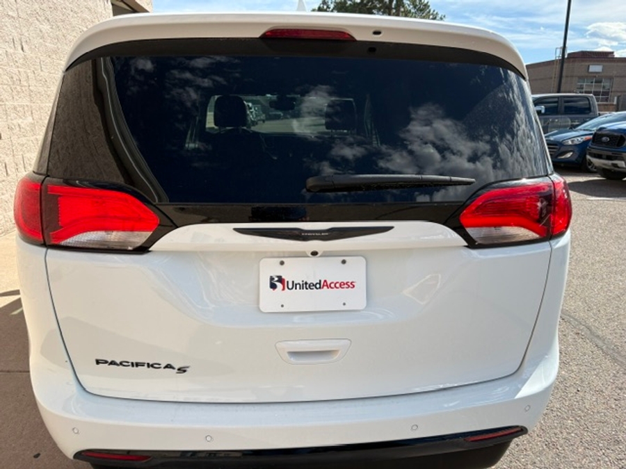 Used 2019 Chrysler Pacifica Touring L Plus - VMI Side Entry In Floor Automatic Ramp