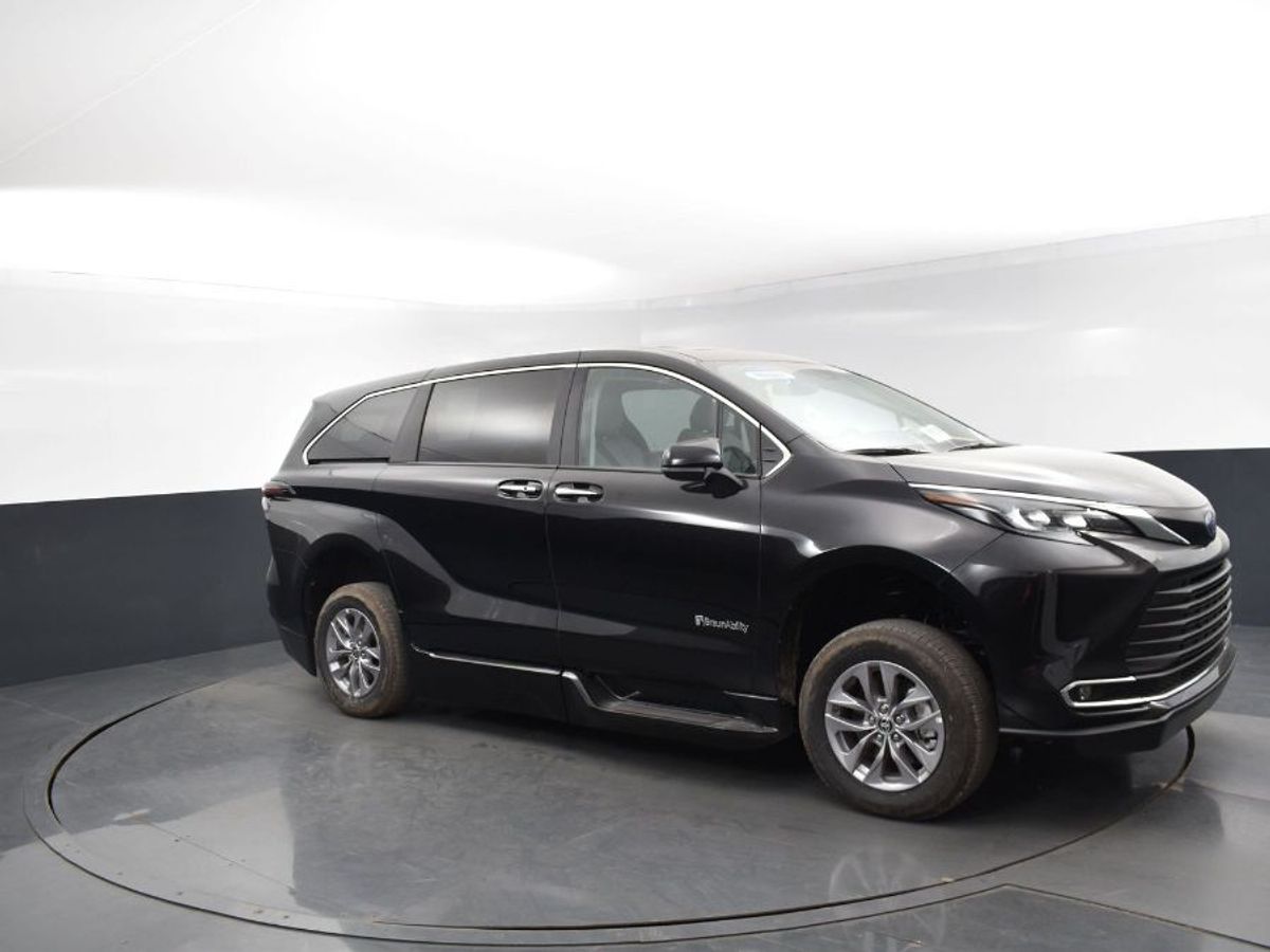 2024 TOYOTA SIENNA - Image 10