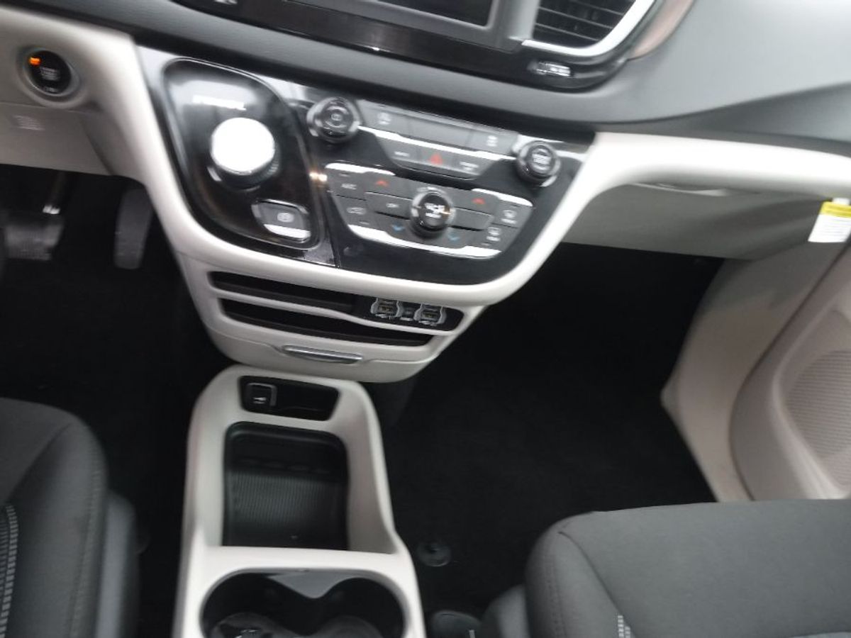 2024 CHRYSLER VOYAGER - Image 14