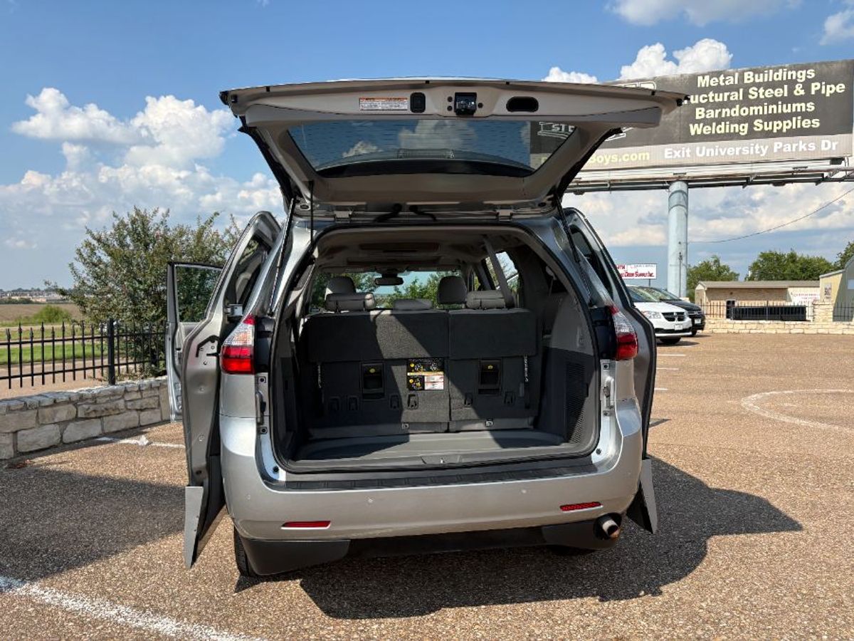 2020 TOYOTA SIENNA - Image 4