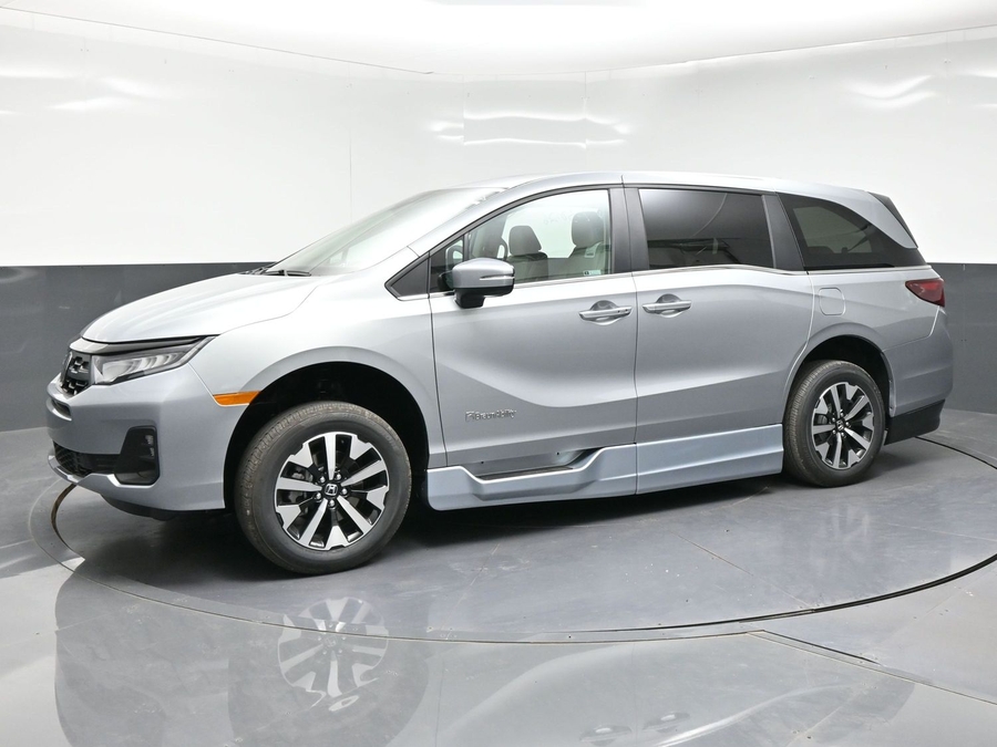 New 2026 Honda Odyssey EX-L - BraunAbility Side Entry In Floor Automatic Ramp