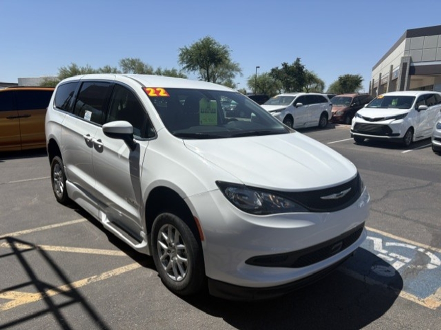 Used 2022 Chrysler Voyager LX - BraunAbility Side Entry Entry Fold Out Automatic Ramp