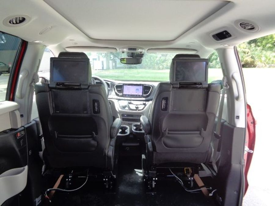 Used 2024 Chrysler Pacifica Touring L - BraunAbility Side Entry Entry In Floor Automatic Ramp