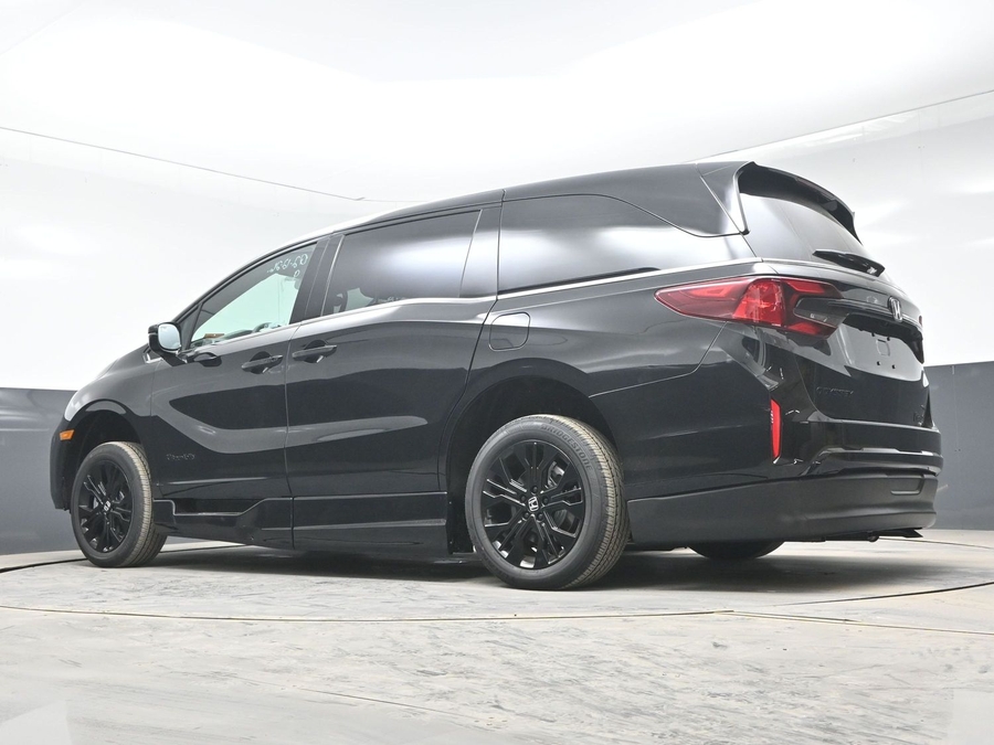 New 2026 Honda Odyssey Sport - BraunAbility Side Entry Entry In Floor Automatic Ramp