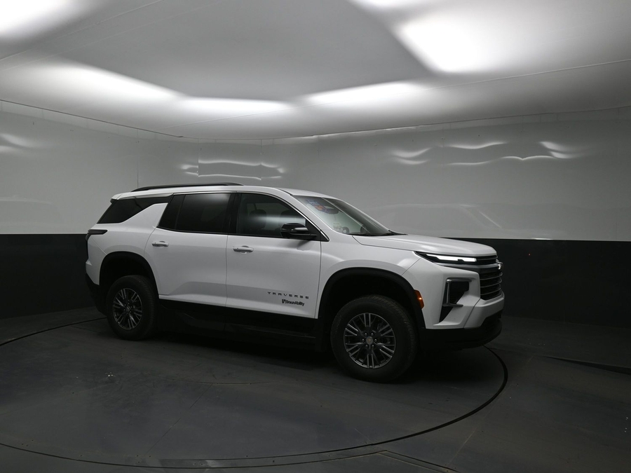 New 2026 Chevrolet Traverse 1LT - BraunAbility Side Entry Entry In Floor Automatic Ramp