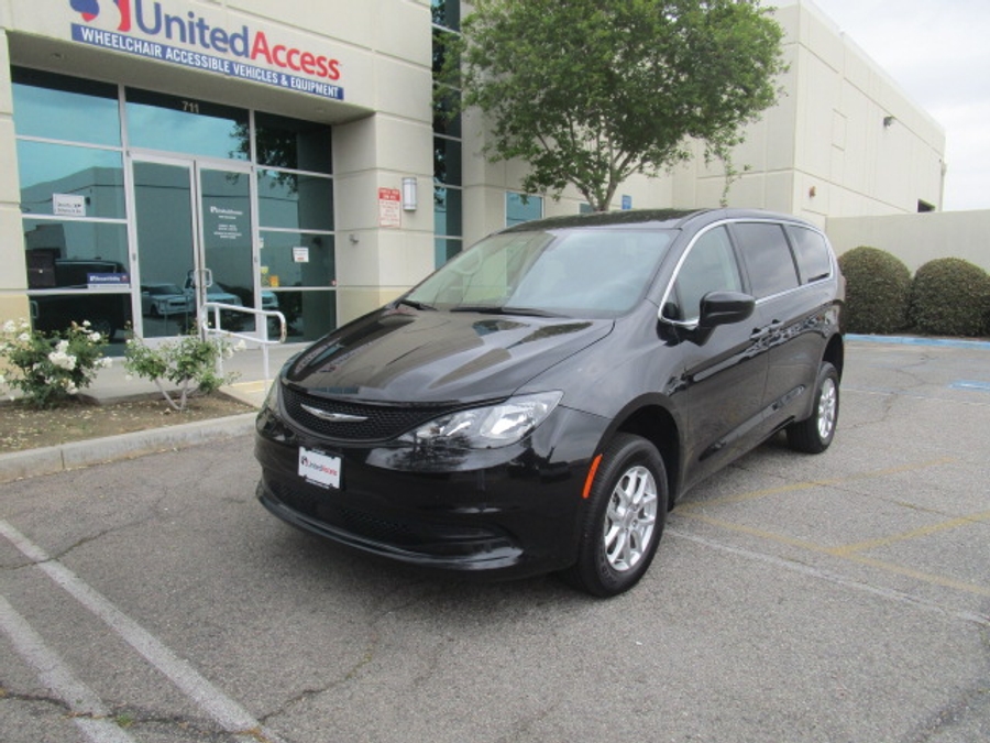 Used 2022 Chrysler Voyager LX - FR Conversions Rear Entry Entry Fold Out Manual Ramp