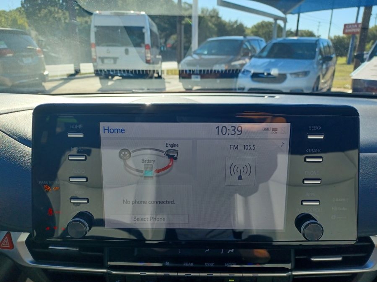 2023 TOYOTA SIENNA - Image 11