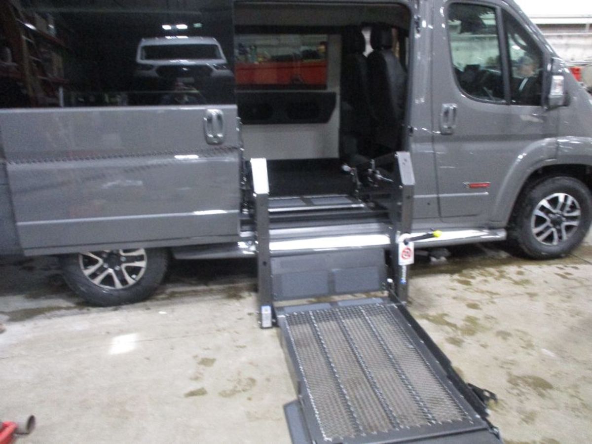 2025 RAM PROMASTER 1500 - Image 11