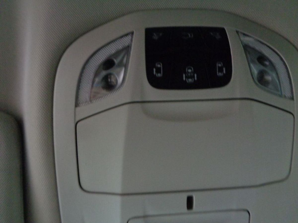 2023 CHRYSLER VOYAGER - Image 14