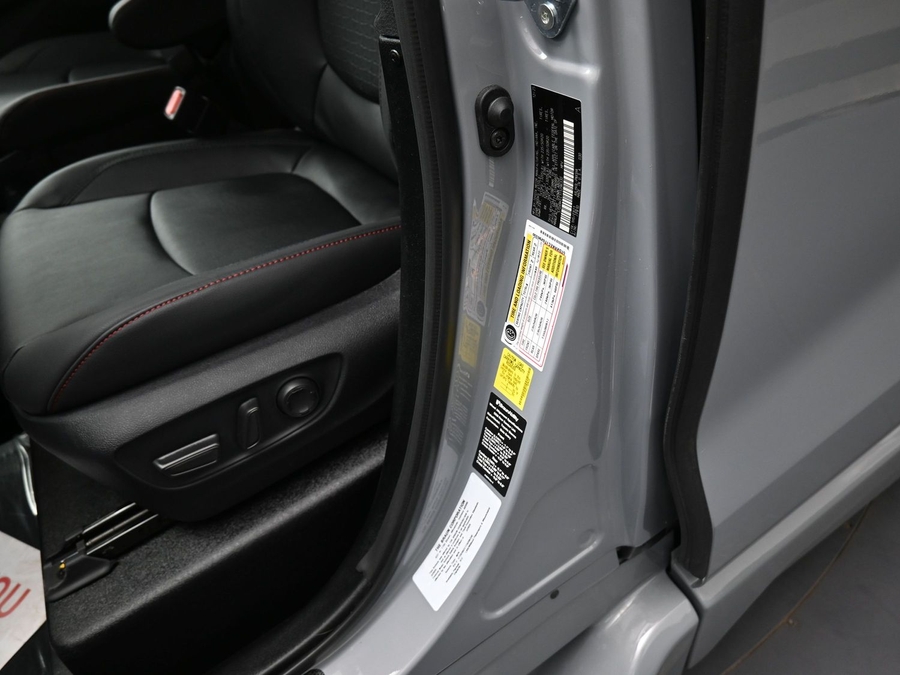 New 2026 Toyota Sienna Hybrid XSE Sport - BraunAbility Side Entry Entry In Floor Automatic Ramp