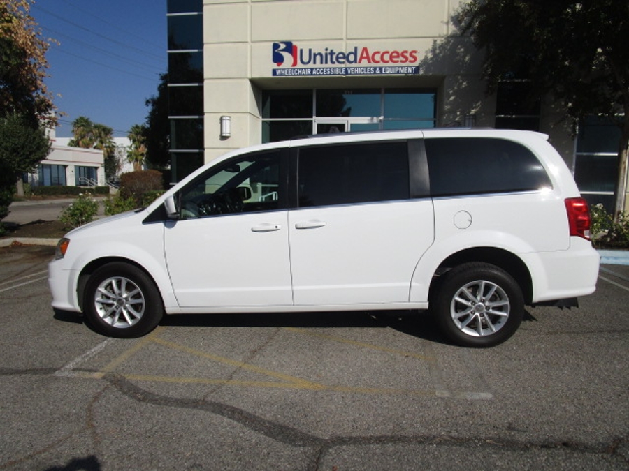 Used 2019 Dodge Grand Caravan SXT - OTH Rear Entry Entry Fold Out Manual Ramp