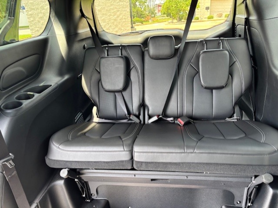 Used 2025 Chrysler Pacifica Select Safety - BraunAbility Side Entry Fold Out Automatic Ramp