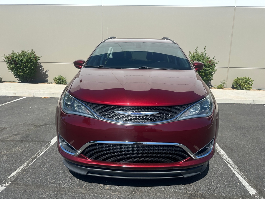 Used 2020 Chrysler Pacifica Touring L - BraunAbility Side Entry Entry In Floor Automatic Ramp