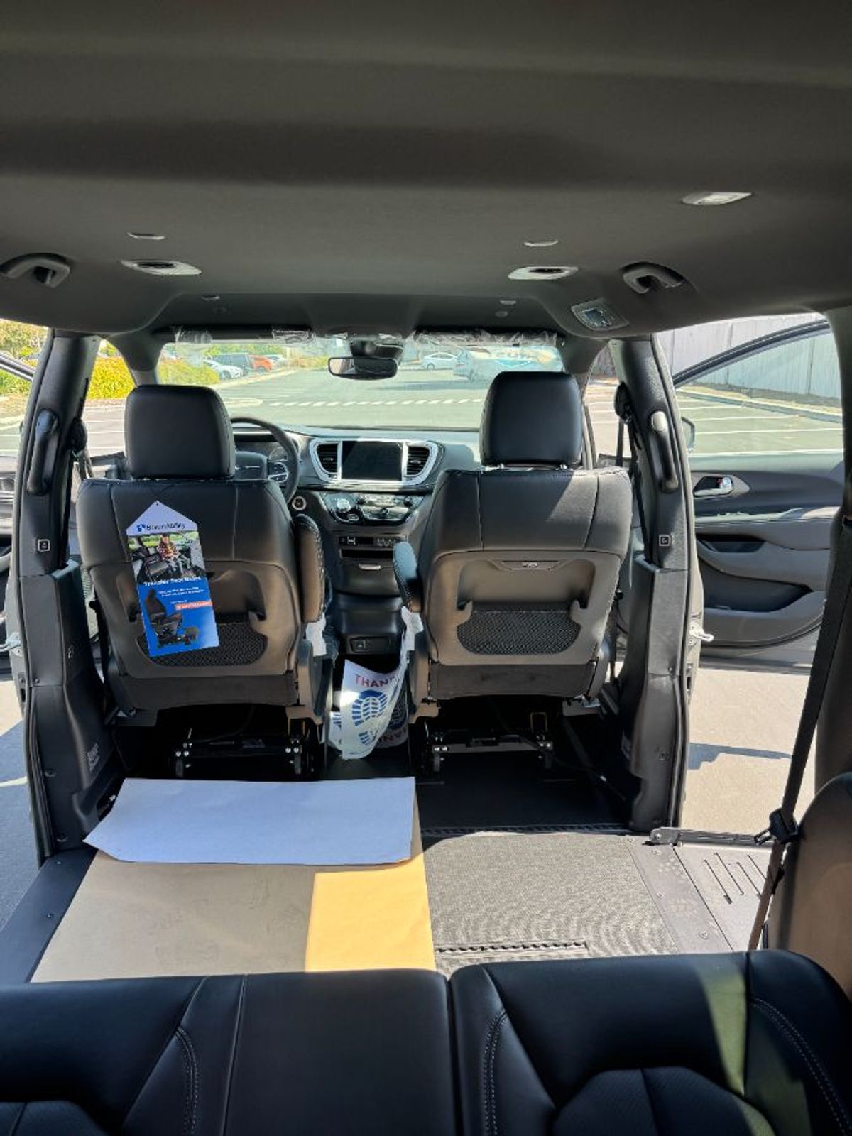 2025 CHRYSLER PACIFICA - Image 16