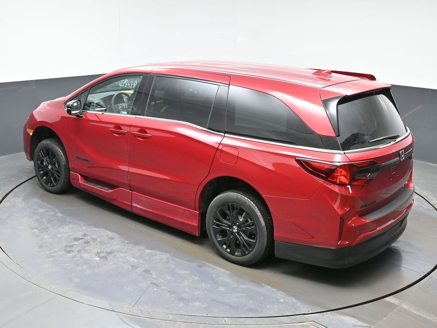 New 2026 Honda Odyssey Sport - BraunAbility Side Entry Entry In Floor Automatic Ramp
