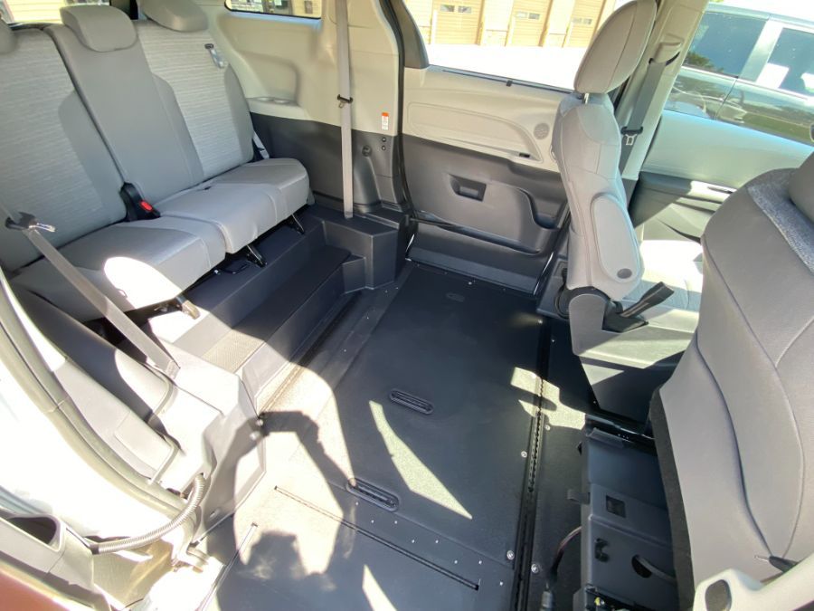 2022 TOYOTA SIENNA - Image 3