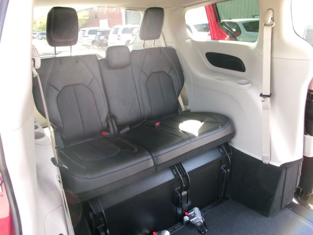 2024 CHRYSLER PACIFICA - Image 21