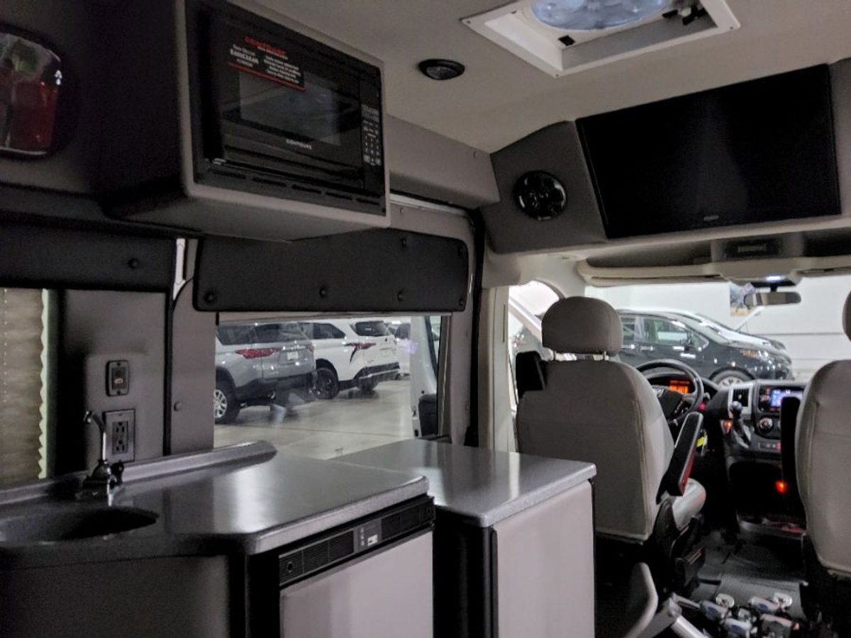 2023 RAM PROMASTER 2500 - Image 16