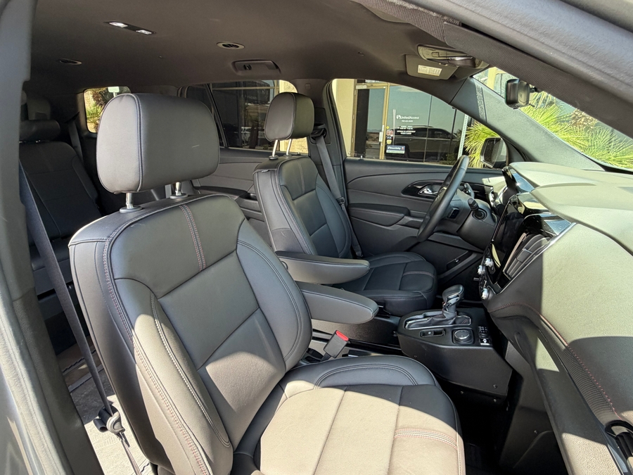 Used 2023 Chevrolet Traverse 2LT - BraunAbility Side Entry In Floor Automatic Ramp