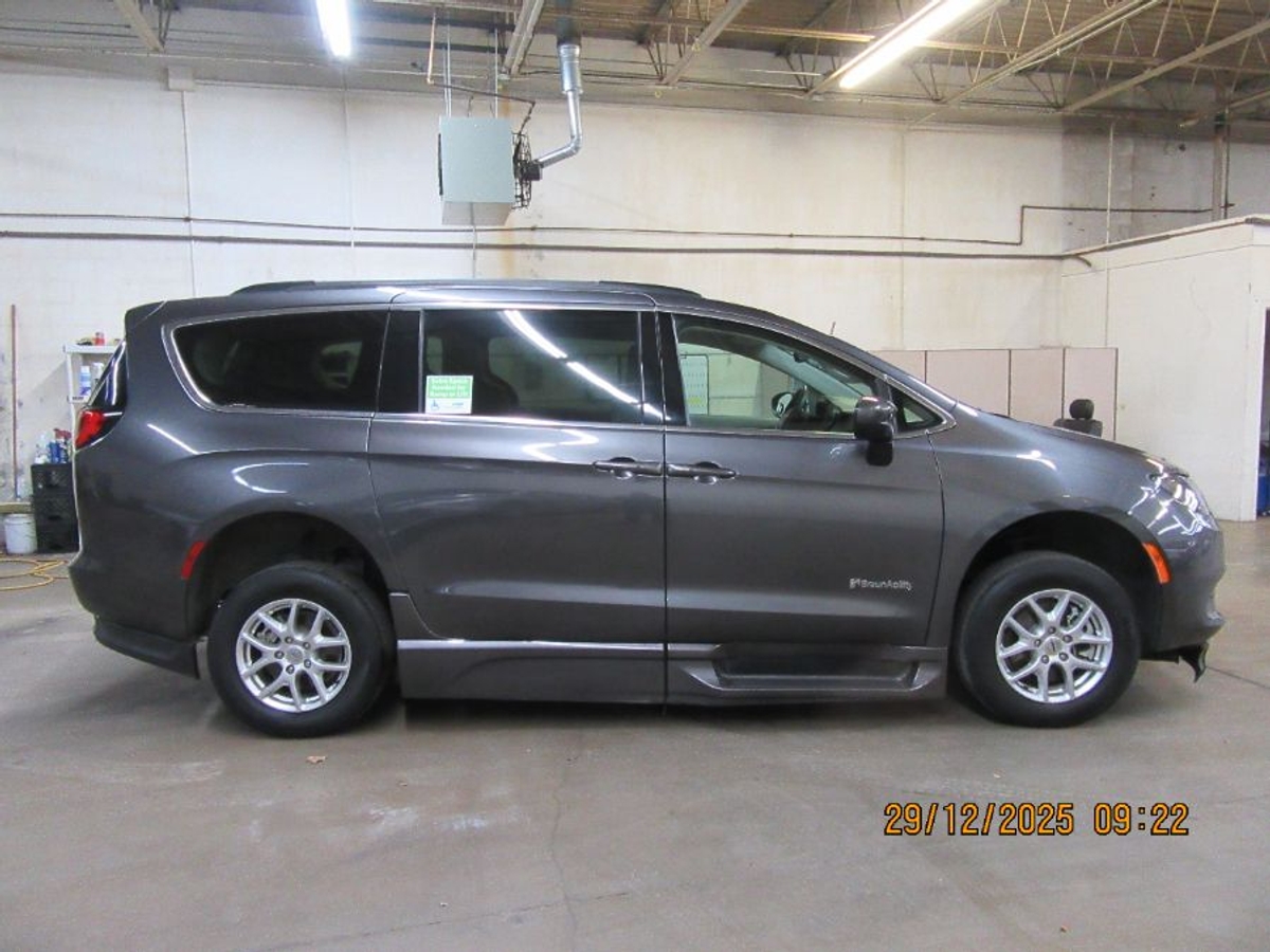 2021 CHRYSLER VOYAGER - Image 15