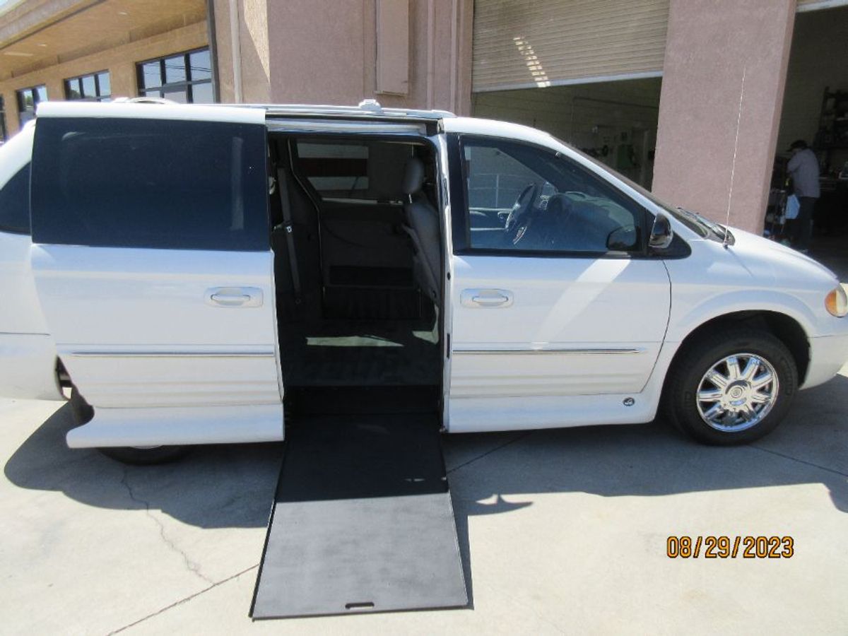 California Handicap Vans for Sale | Leading Wheelchair Van Dealer ...
