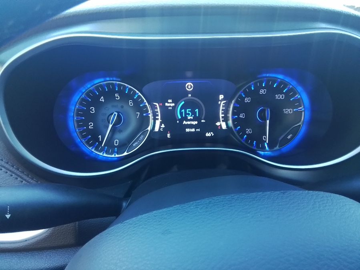 2018 CHRYSLER PACIFICA - Image 8