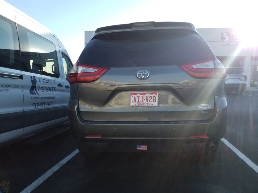 Used 2019 Toyota Sienna XLE - VMI Side Entry In Floor Automatic Ramp