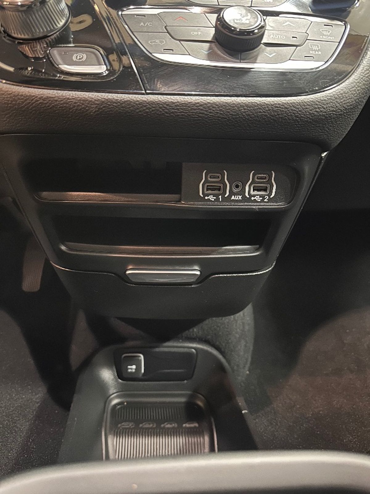 2024 CHRYSLER PACIFICA - Image 16