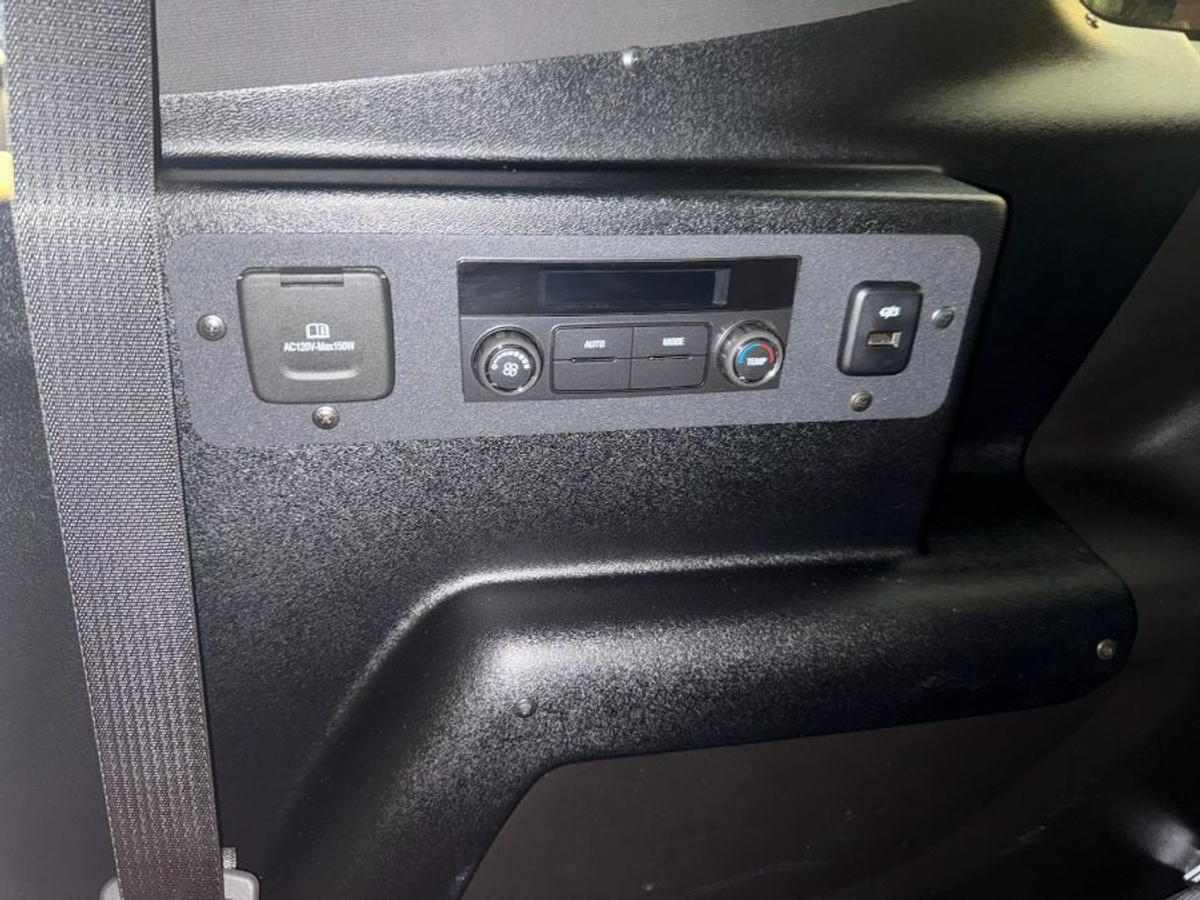 Red Chevrolet Traverse image number 16