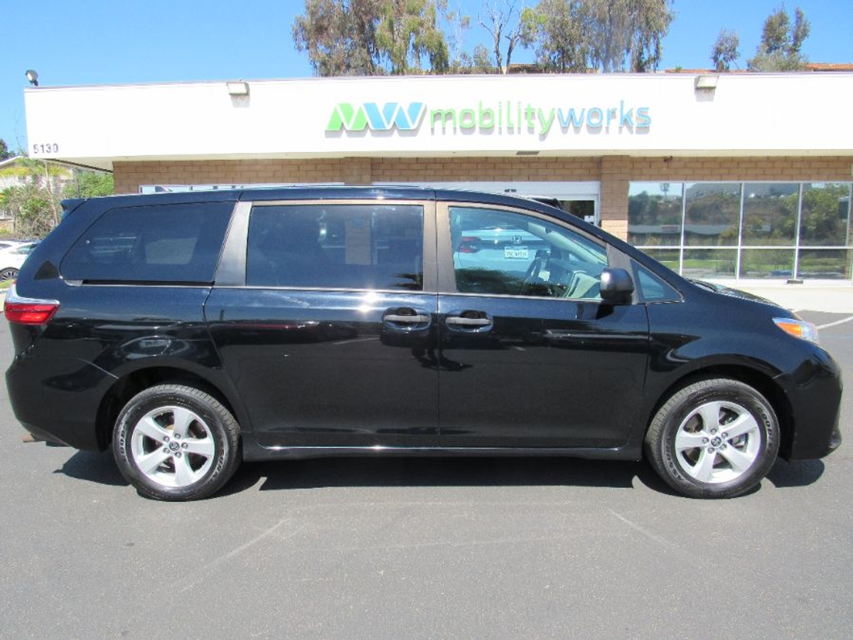 2020 TOYOTA SIENNA - Image 5