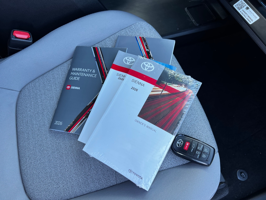 New 2026 Toyota Sienna Hybrid LE w swivel 2nd row - Vantage Mobility Commercial Rear Entry Entry Fold Out Manual Ramp