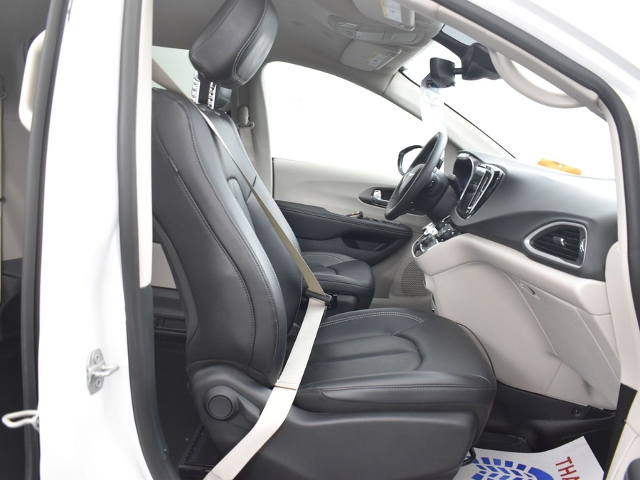 Used 2024 Chrysler Pacifica Touring L - BraunAbility Side Entry Entry In Floor Automatic Ramp