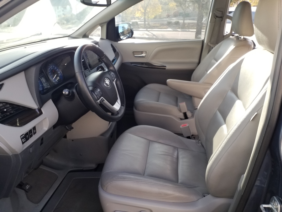 Used 2015 Toyota Sienna XLE - BraunAbility Side Entry In Floor Automatic Ramp