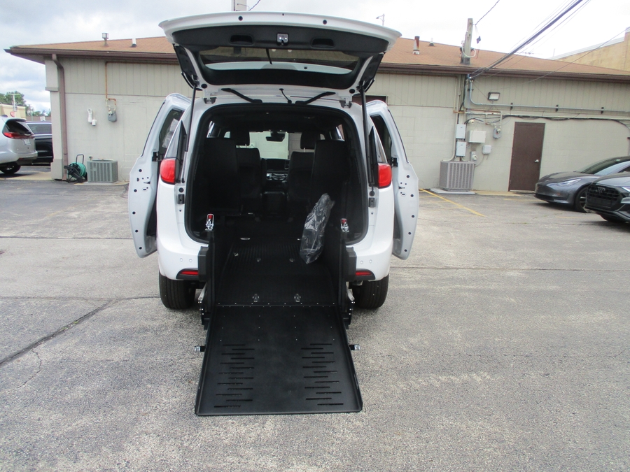 2026 Chrysler Voyager