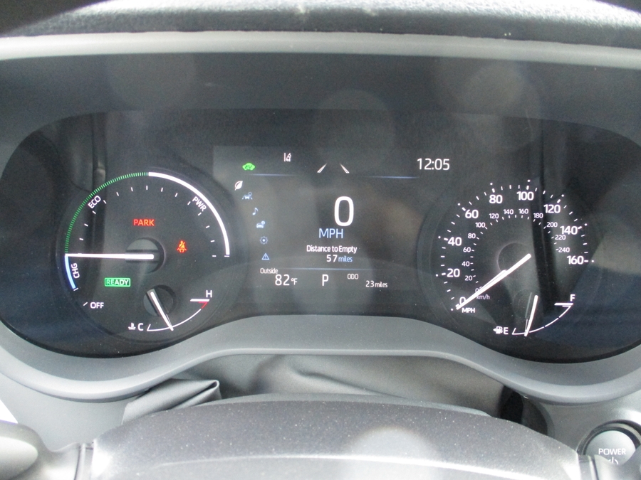 New 2026 Toyota Sienna Hybrid LE w swivel 2nd row - Vantage Mobility Rear Entry Entry Fold Out Manual Ramp