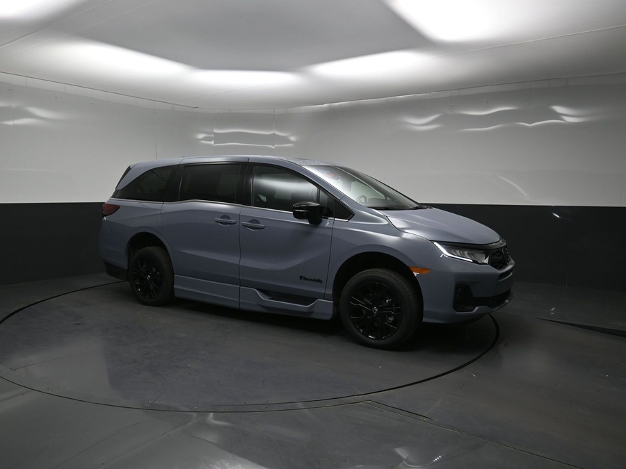 New 2026 Honda Odyssey Sport - BraunAbility Side Entry In Floor Automatic Ramp