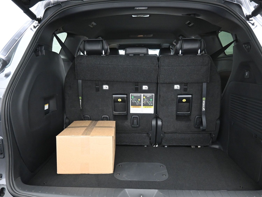 New 2025 Toyota Sienna Hybrid XSE Sport - BraunAbility Side Entry Entry In Floor Automatic Ramp