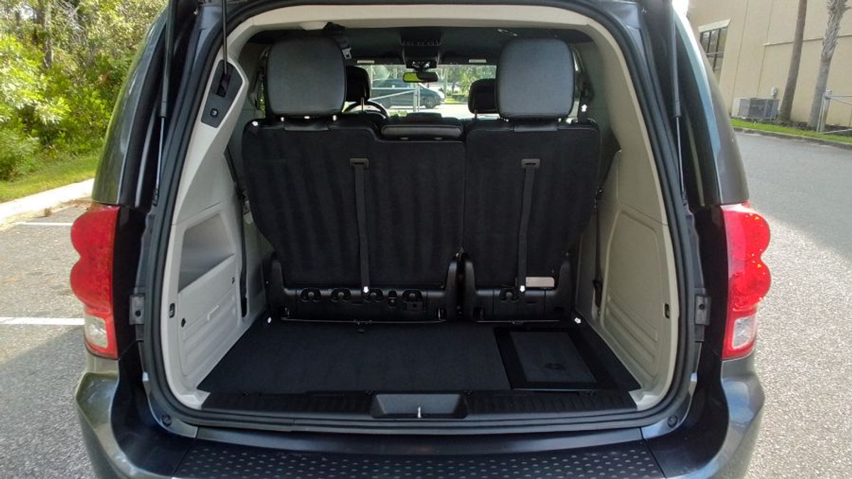 2019 DODGE GRAND CARAVAN - Image 6