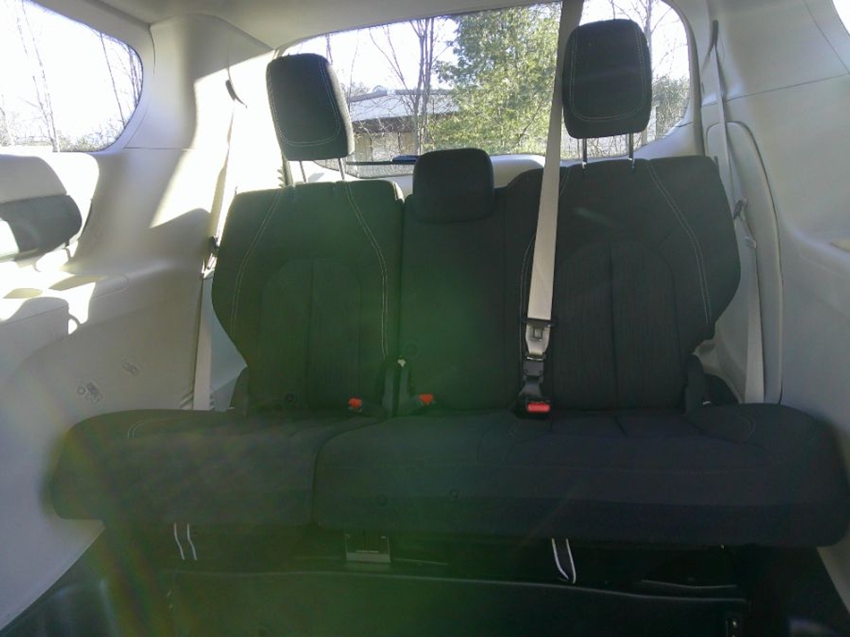 2023 CHRYSLER VOYAGER - Image 11