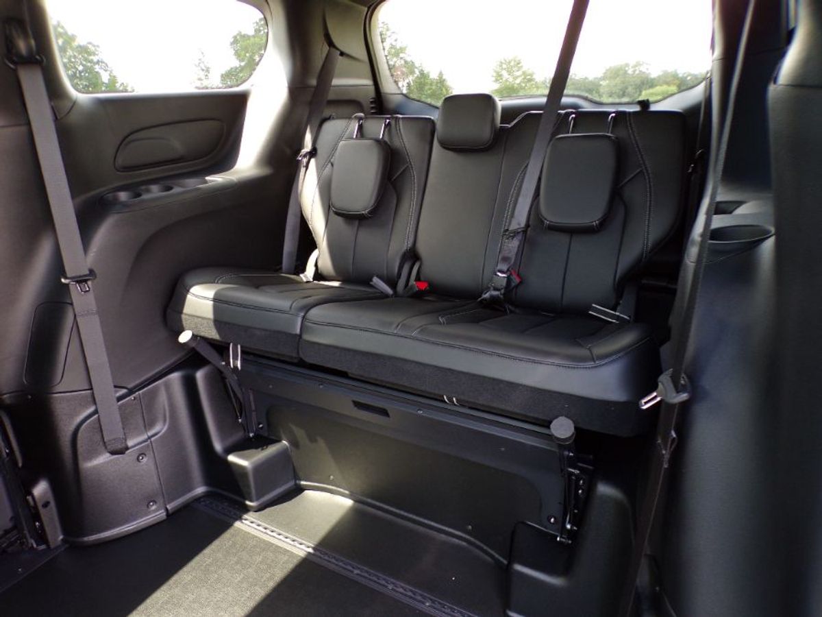 2025 CHRYSLER PACIFICA - Image 17